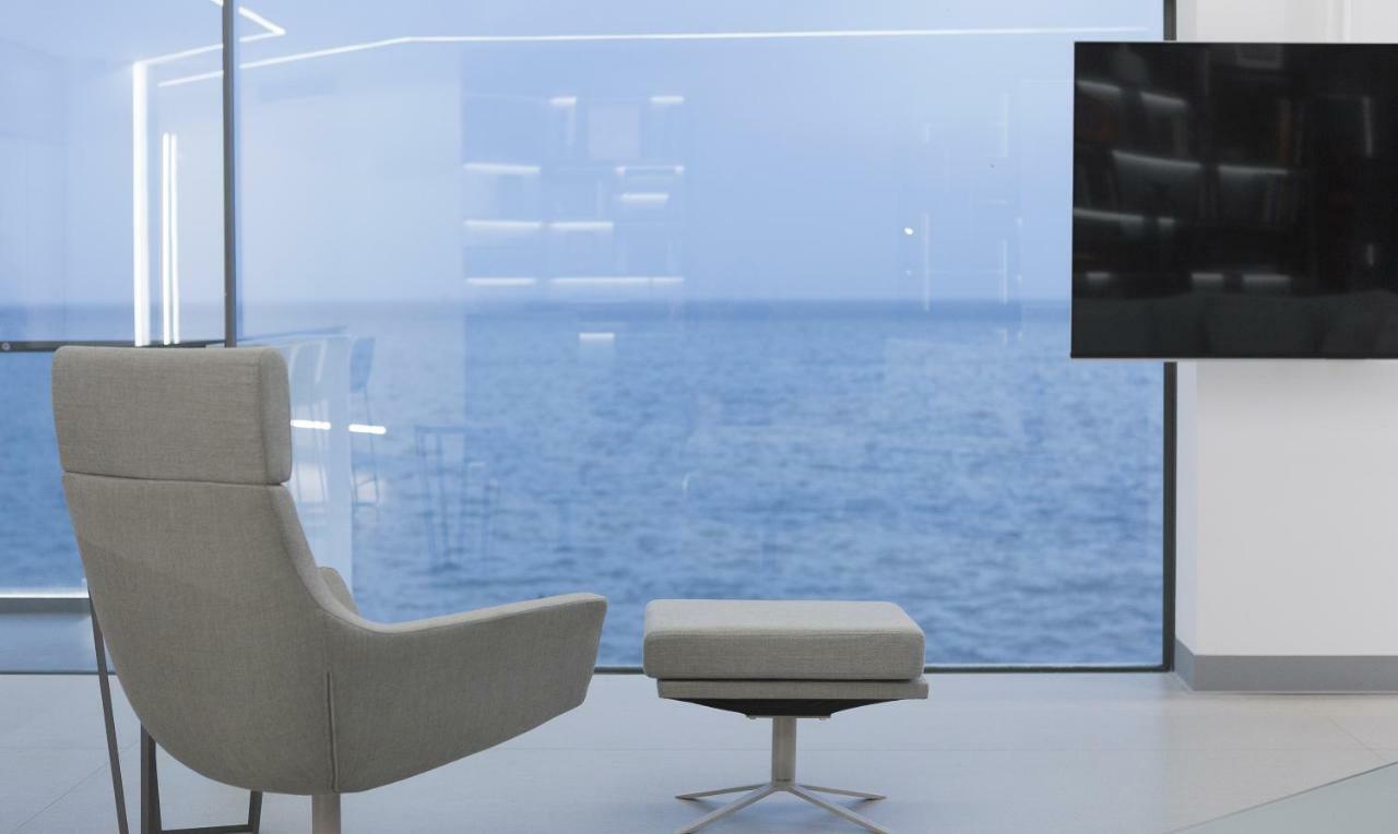 Infinity Sea View Apartment Tesalonika Bagian luar foto
