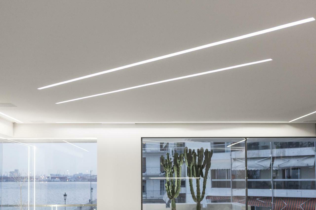 Infinity Sea View Apartment Tesalonika Bagian luar foto