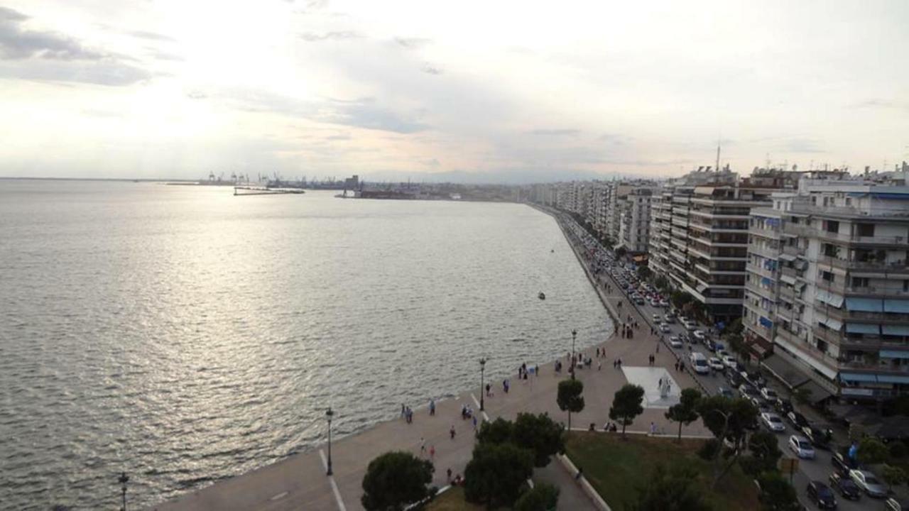 Infinity Sea View Apartment Tesalonika Bagian luar foto